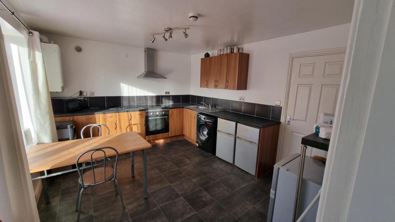 En Suite Room With Kitchen Facilities 诺丁汉 外观 照片